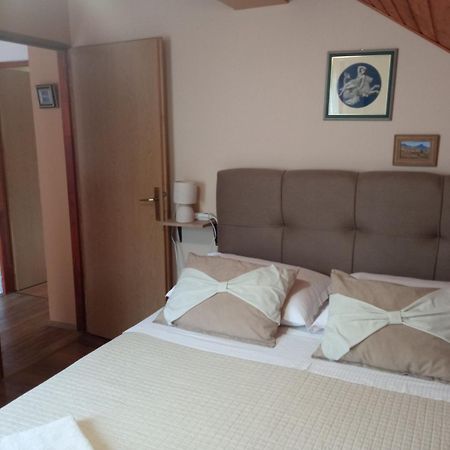 Ruza Apartment Skradin Bagian luar foto