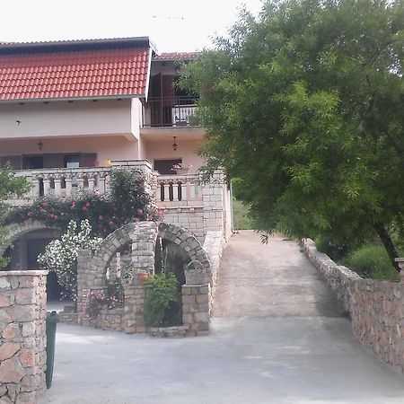 Ruza Apartment Skradin Bagian luar foto