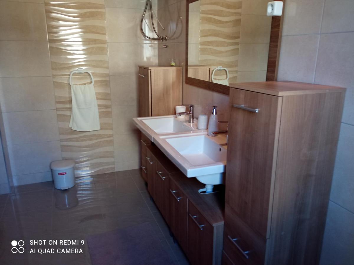 Ruza Apartment Skradin Bagian luar foto