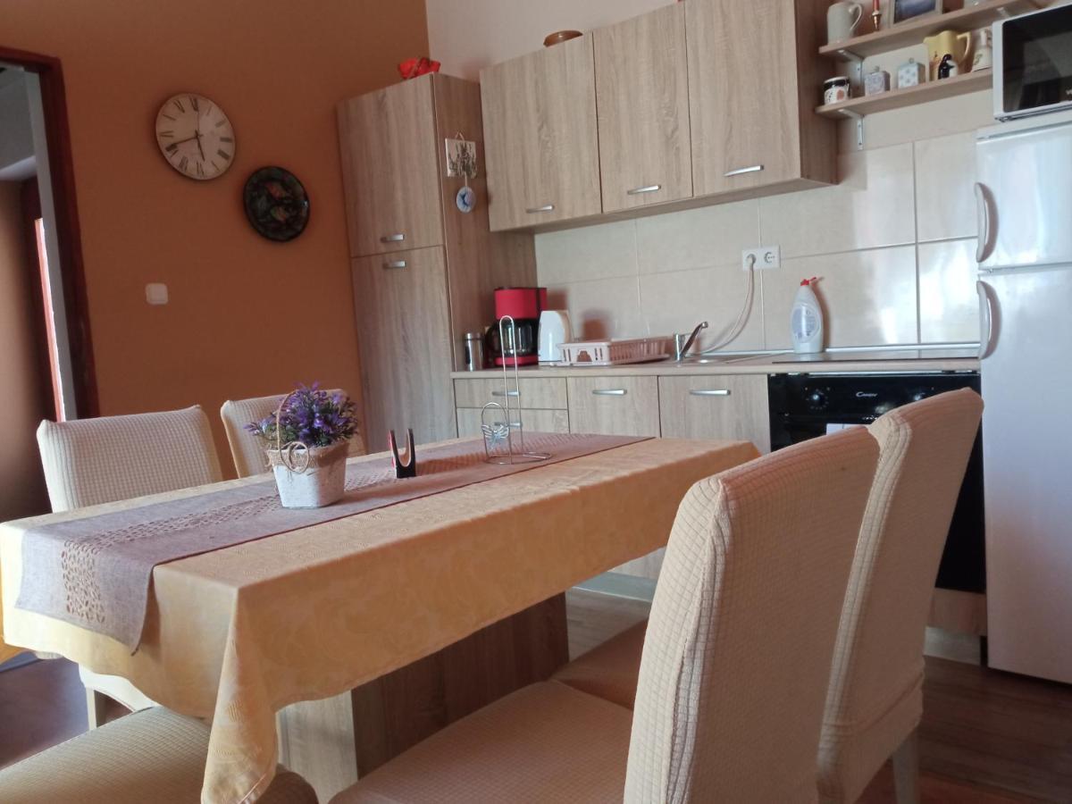 Ruza Apartment Skradin Bagian luar foto