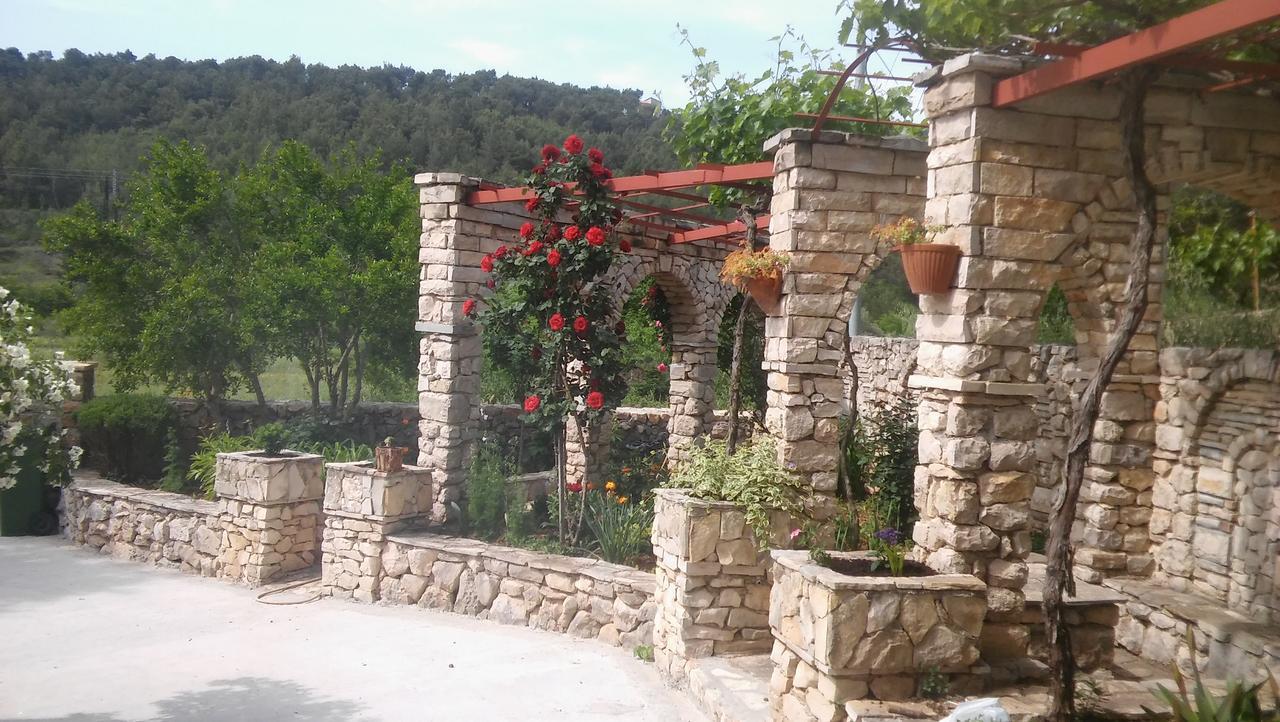 Ruza Apartment Skradin Bagian luar foto